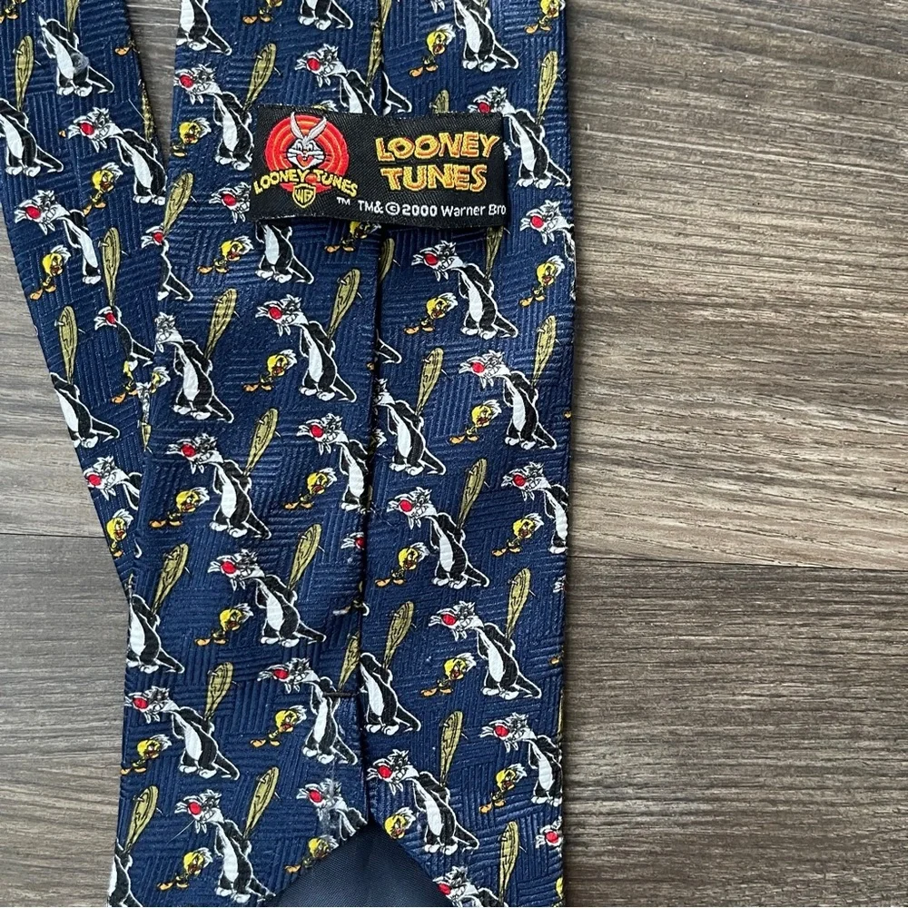 Warner Bros. Y2K Looney Tunes Navy Blue Tie with Cartoon Character Design